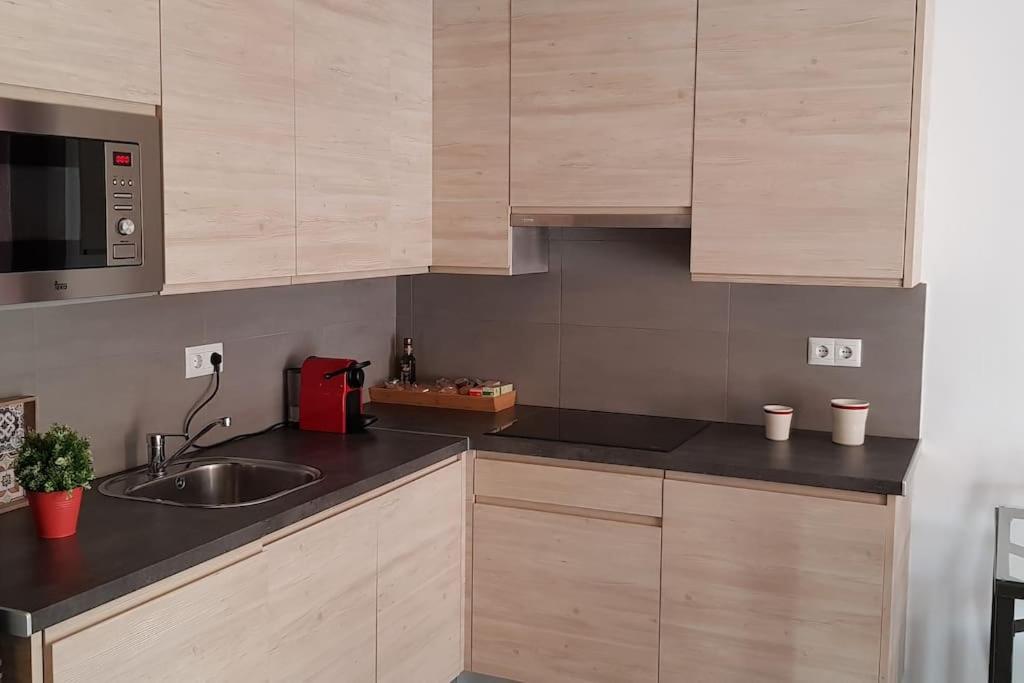 Fabuloso Apartamento En Triana Sevilla Bagian luar foto